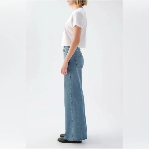 AMO Frida Main Squeeze Jeans - Picture 2 of 9